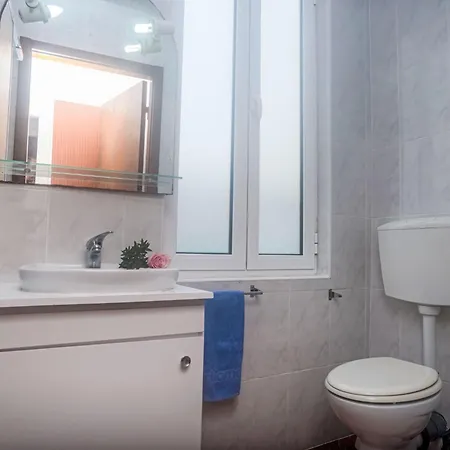 Surfers 2 By Interhome * Peniche