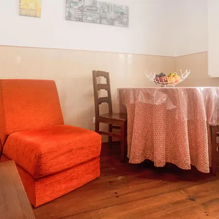 Surfers 2 By Interhome Peniche